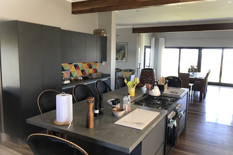 4 Bedroom Property for Sale in Heuwelkruin Western Cape